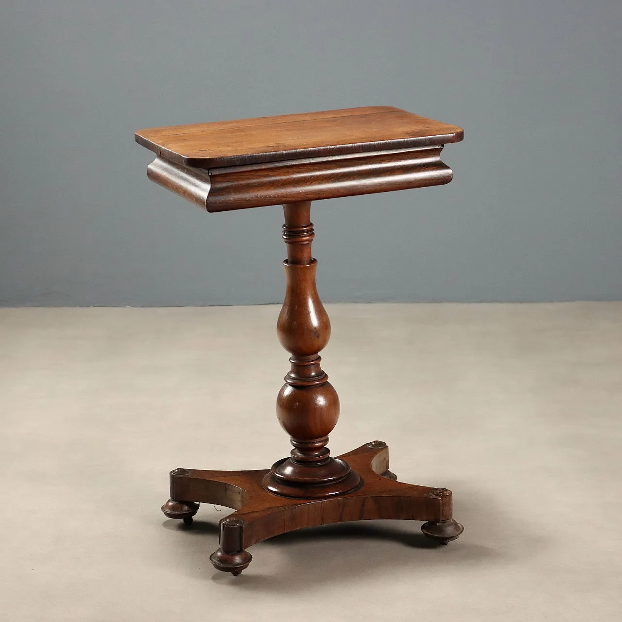 Center table in Indian rosewood, 19th century 1