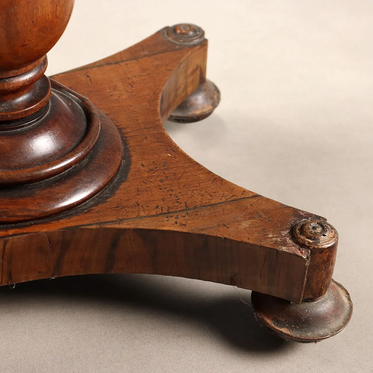 Center table in Indian rosewood, 19th century 10