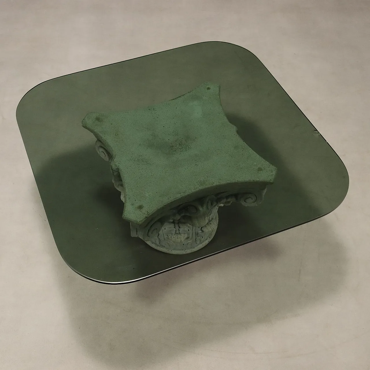 Glass coffee table on capital base, 20th century 8