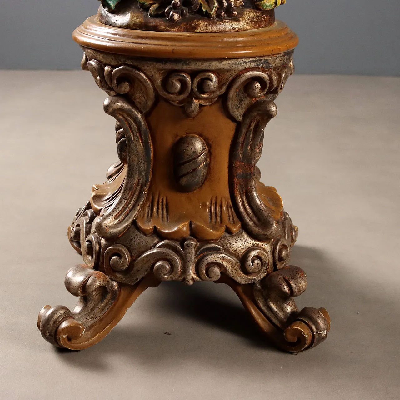 Column vase holder in Baroque style, 20th century 6