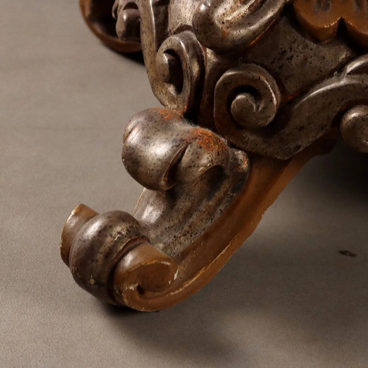 Column vase holder in Baroque style, 20th century 9