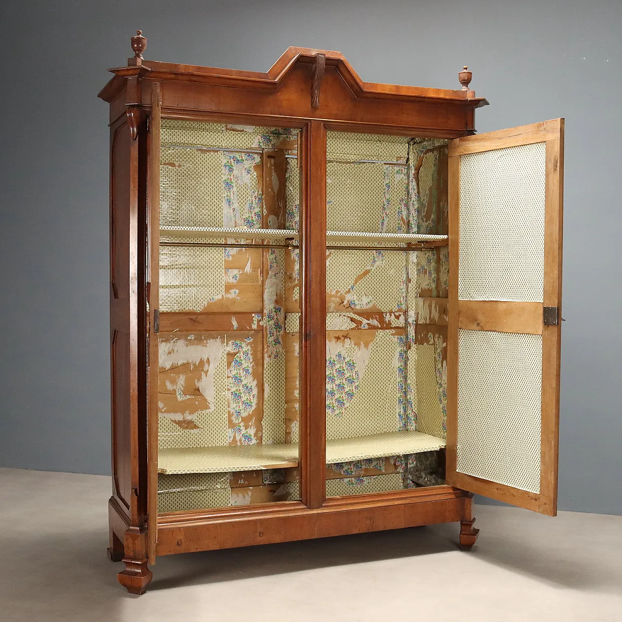 Umbertino wardrobe in walnut, 19th century 4