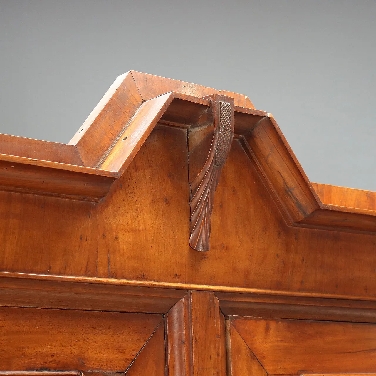 Umbertino wardrobe in walnut, 19th century 9