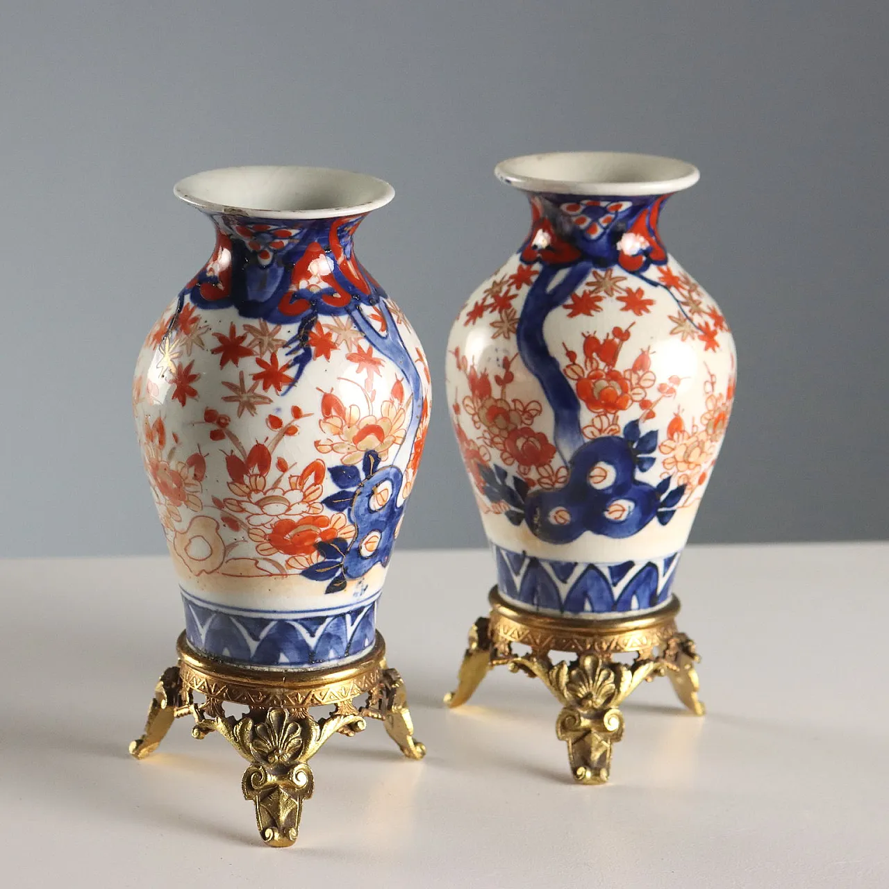 Pair of Imari jars, 20th century 1