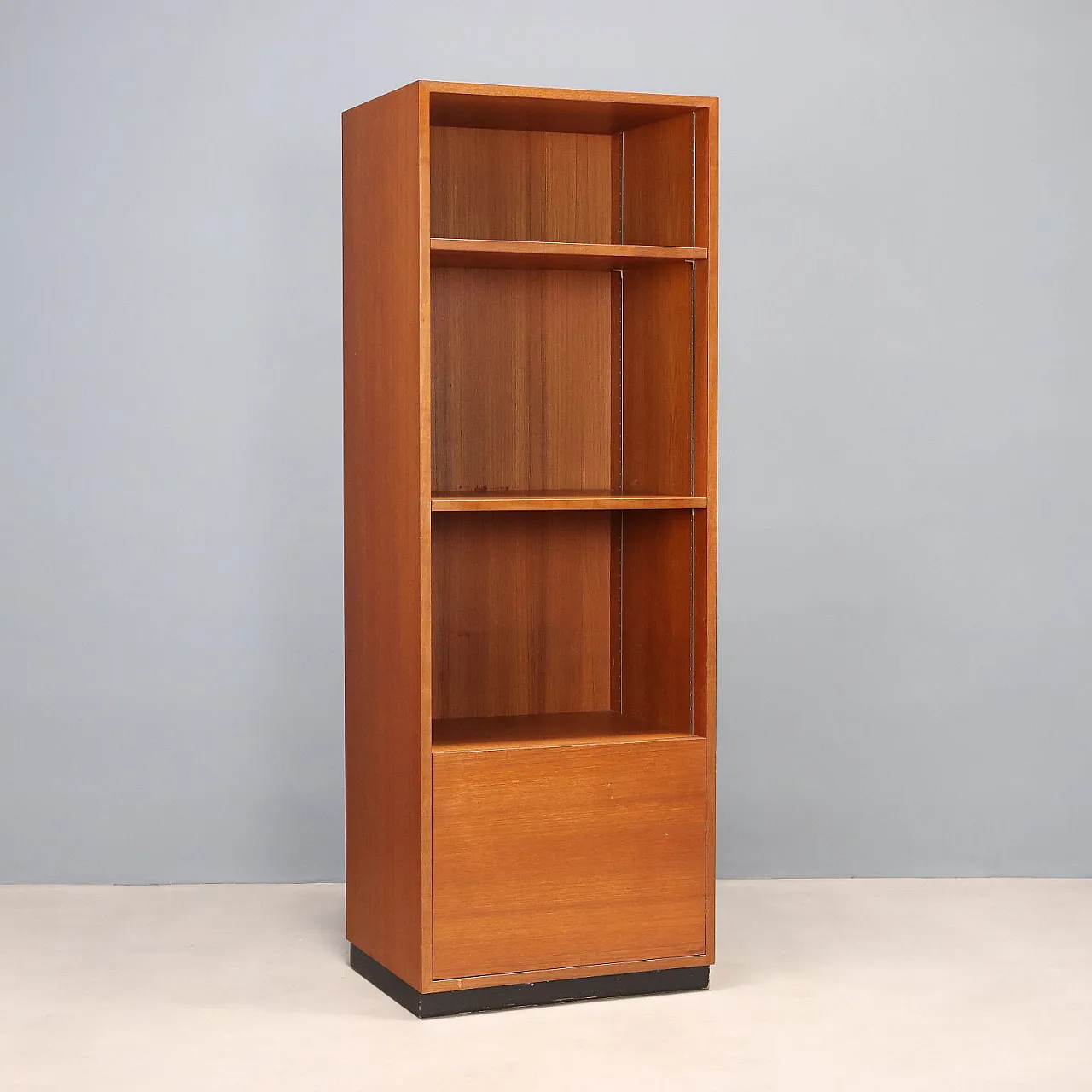 Swiss design bookcase, 1960s 1