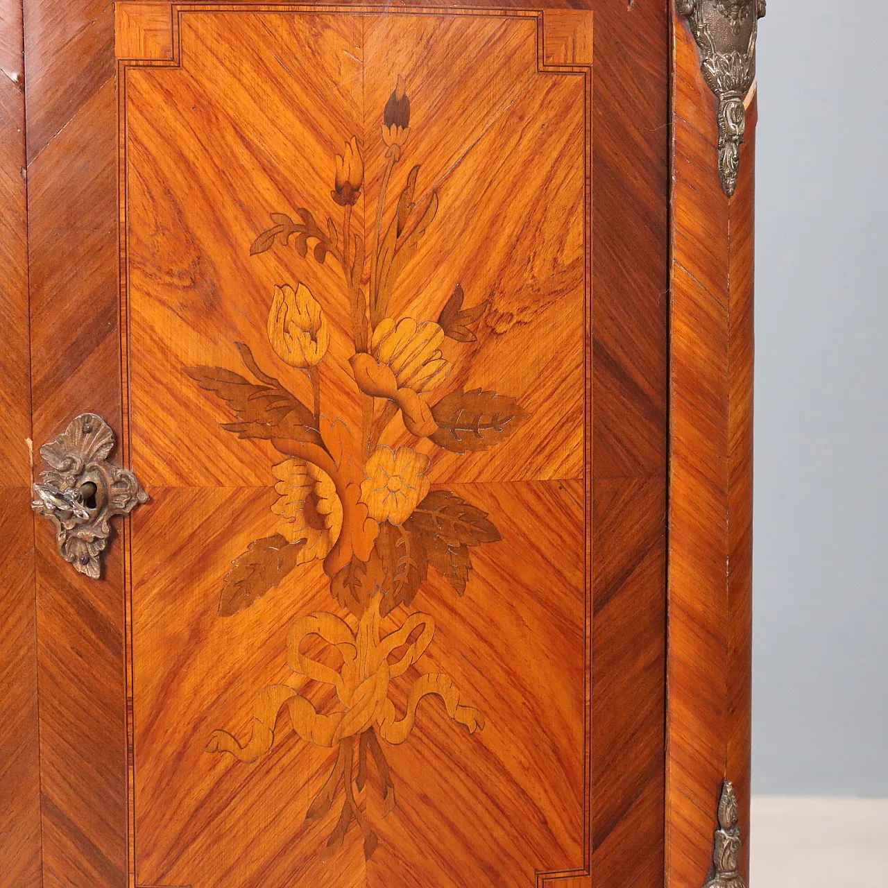 Demi-Lune Napoleon III corner cupboard in Bois de Rose, 19th century 10