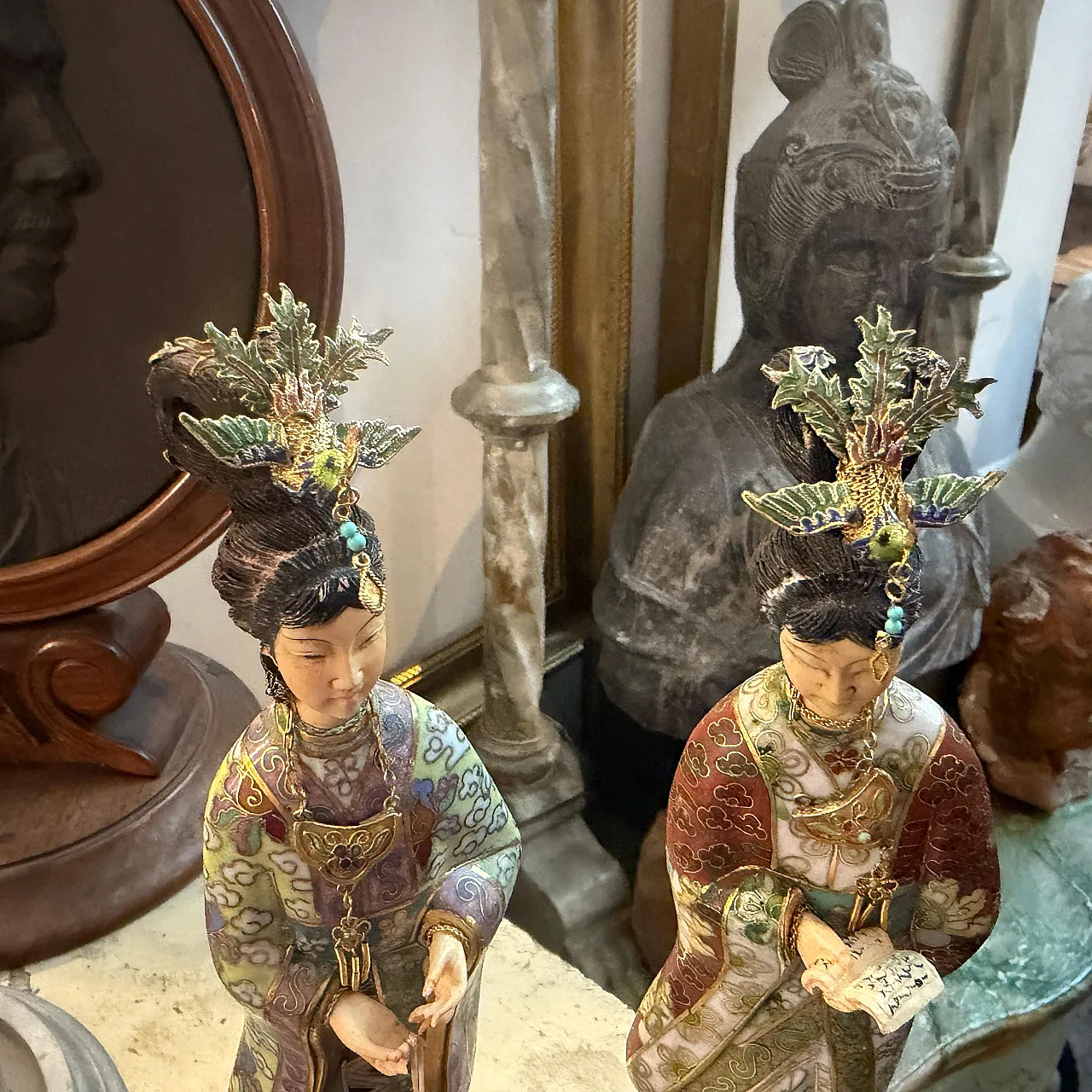 Pair of Chinese export cloisonnè traditional figures of woman, 1960s 4