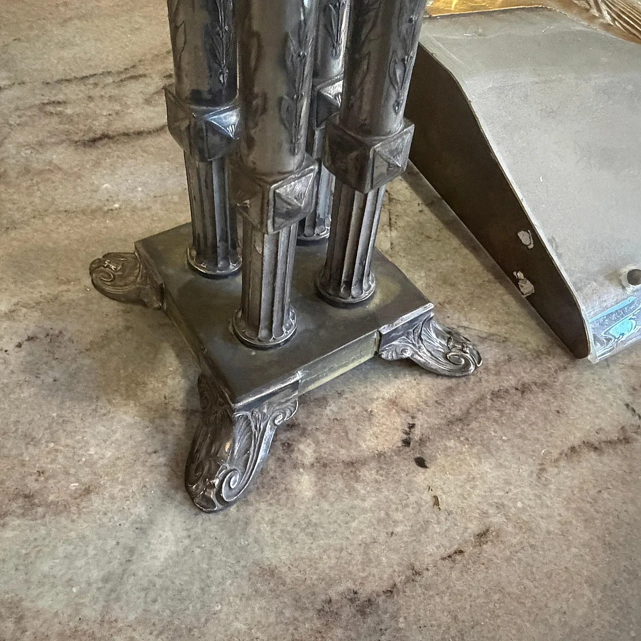 Art Nouveau silver plated five arms German candelabras, 20th century 12