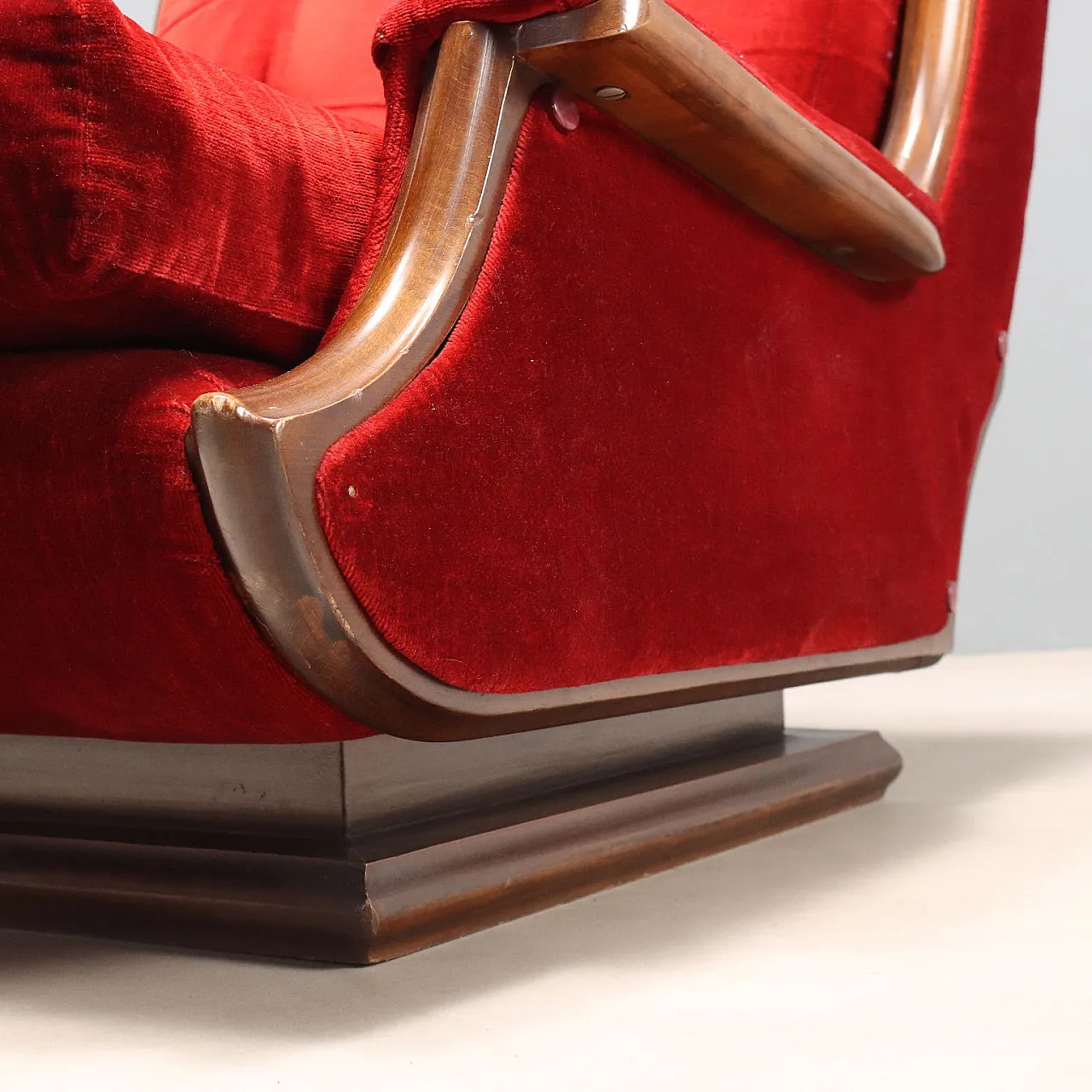Pair of armchairs in velver, 1970s 6