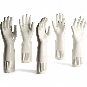 5 Pirelli porcelain glove molds from Lungavilla, 20th century