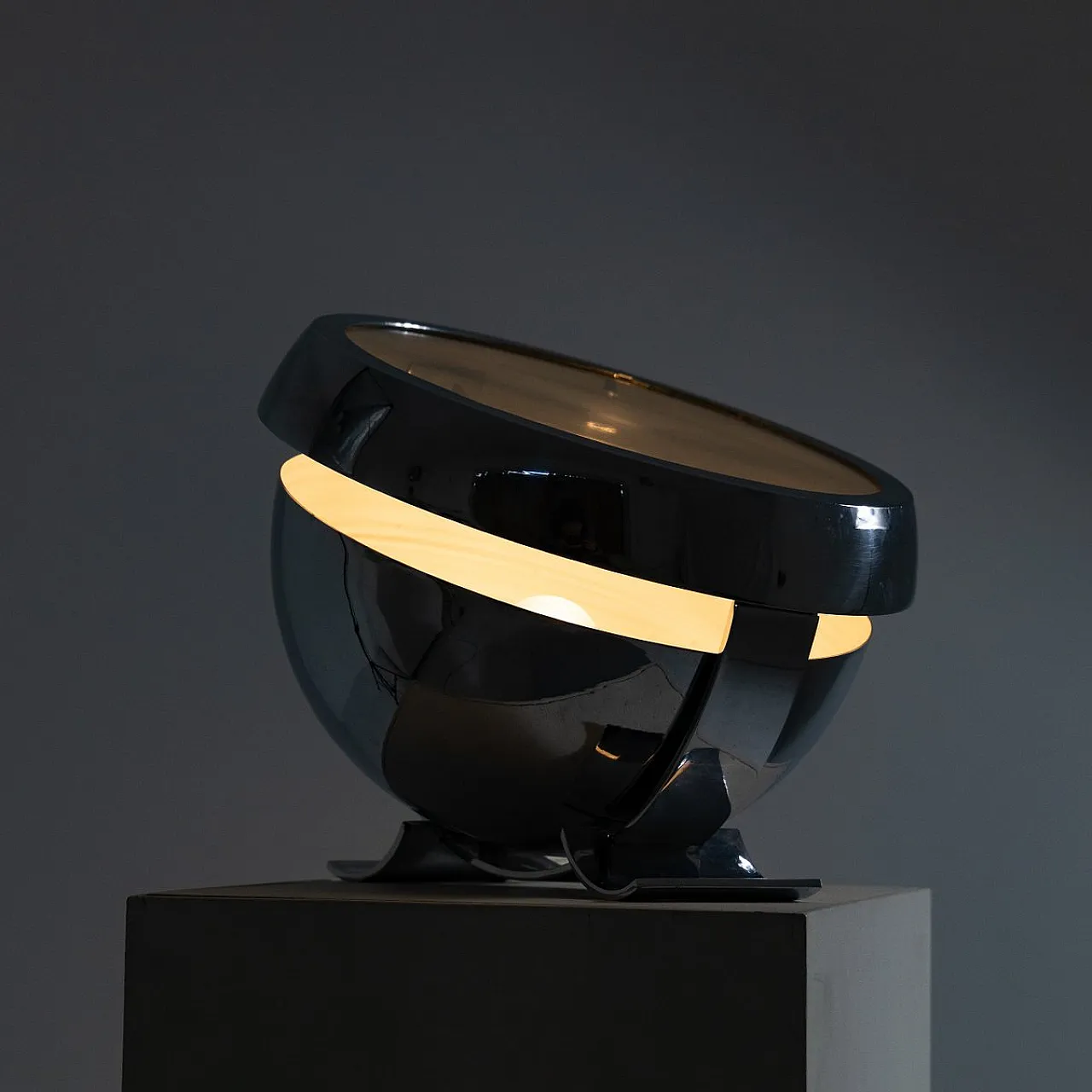 Model 6P2 lamp by Paolo Tilche for Sirrah, 1968 5