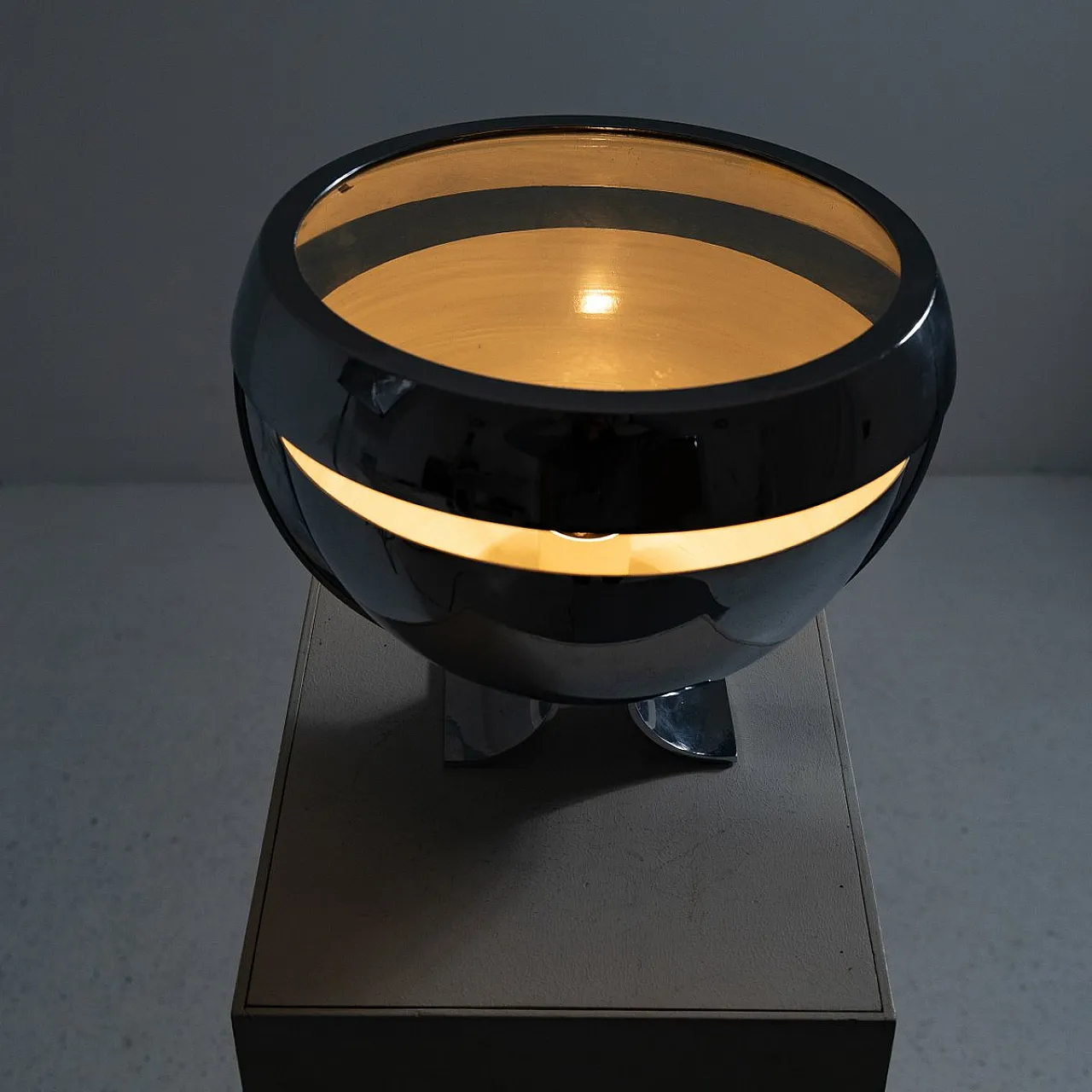 Model 6P2 lamp by Paolo Tilche for Sirrah, 1968 10