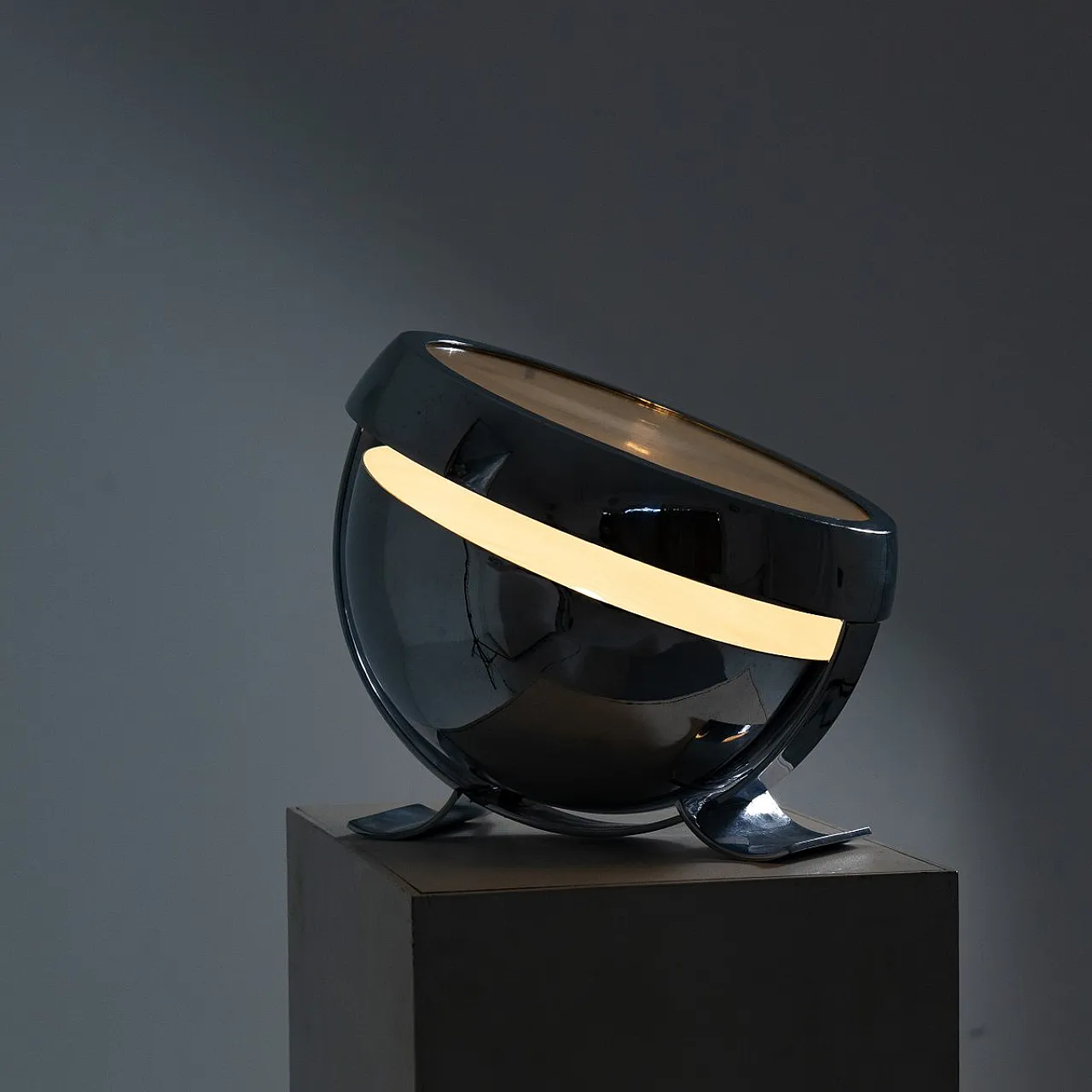 Model 6P2 lamp by Paolo Tilche for Sirrah, 1968 12