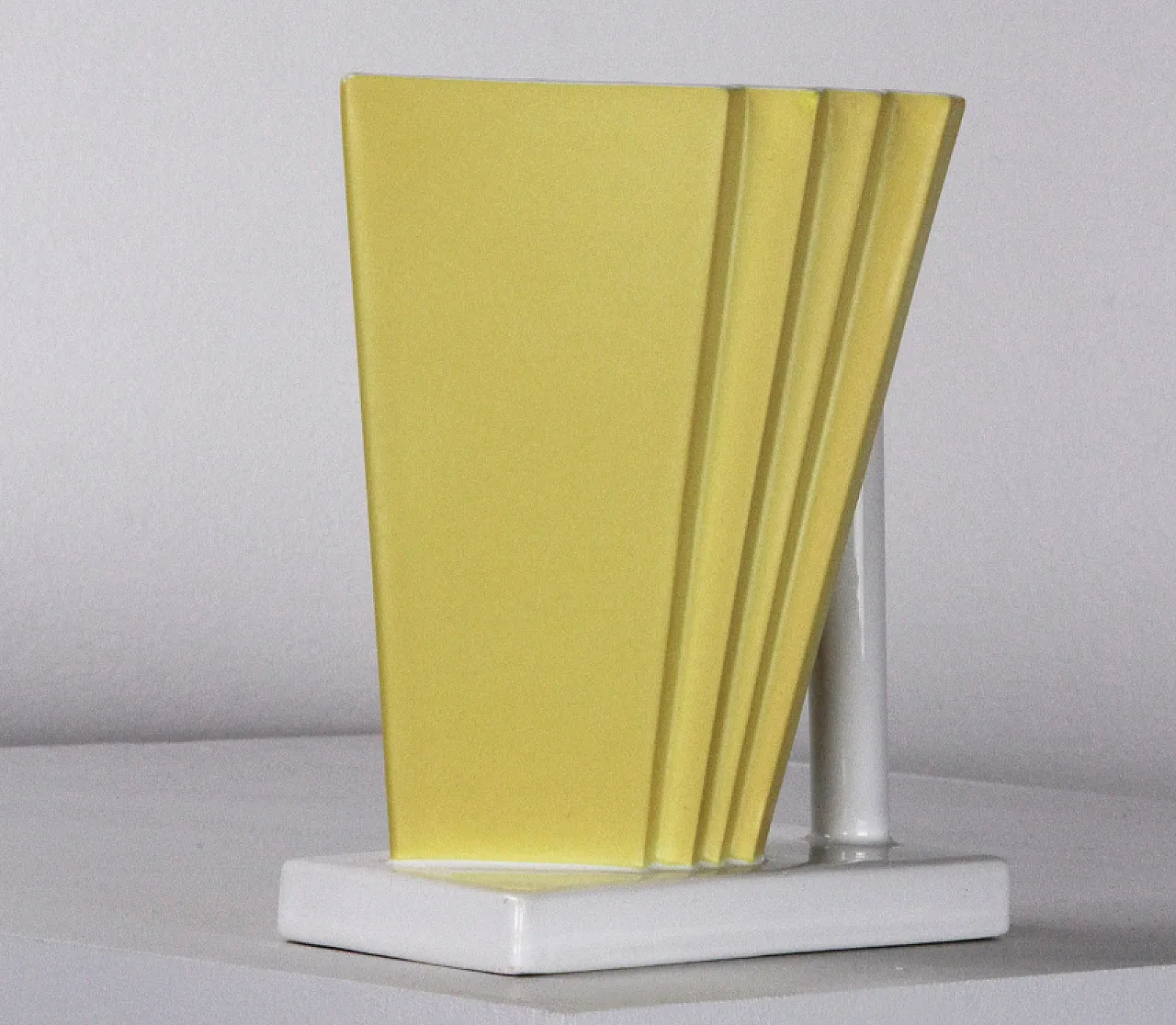 Vaso in ceramica di Ettore Sottsass per Alessio Sarri, '900 1