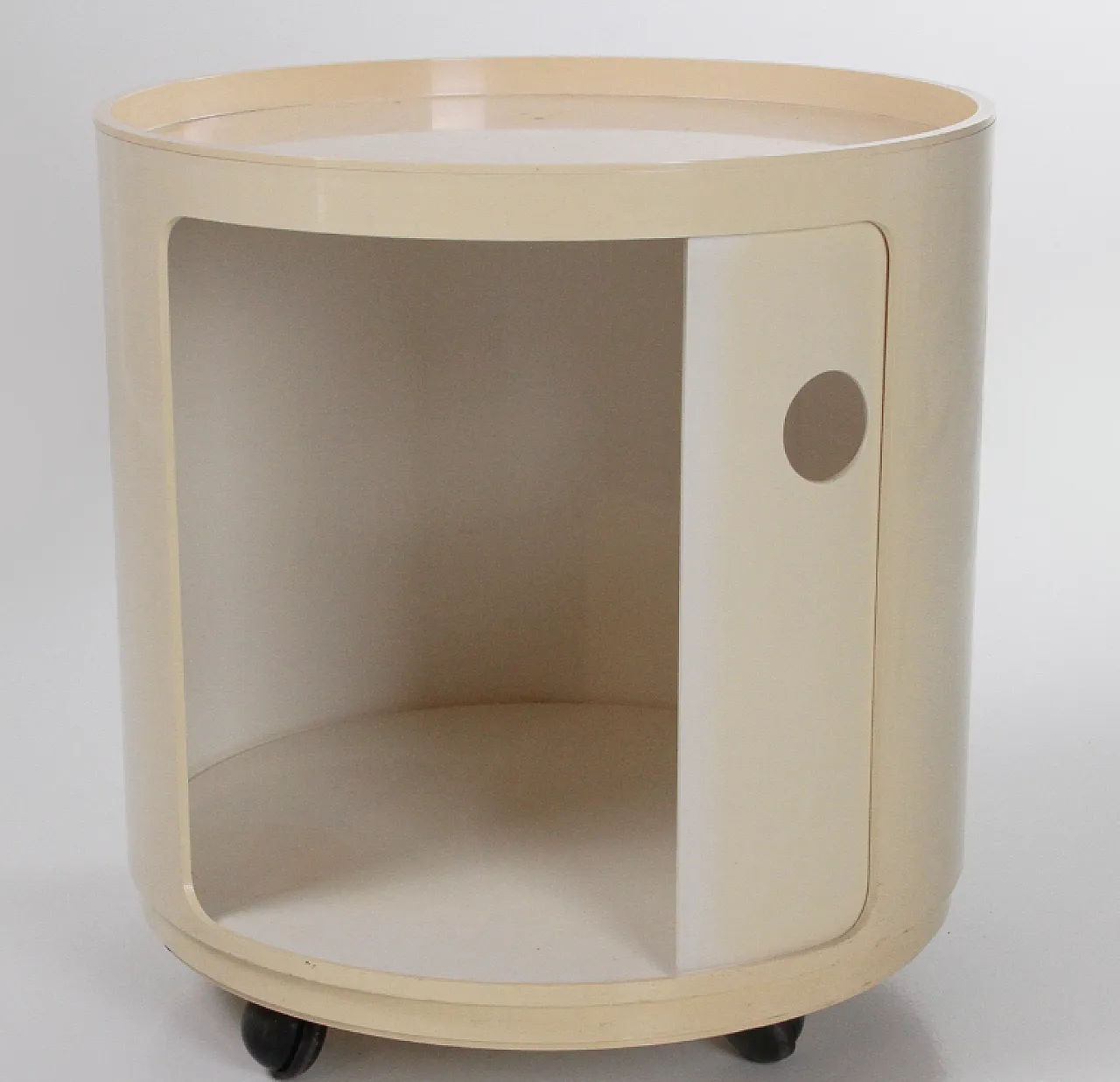 Anna Castelli's bedside table for Kartell, 1970s 3