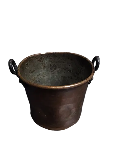 Copper cauldron, 30s