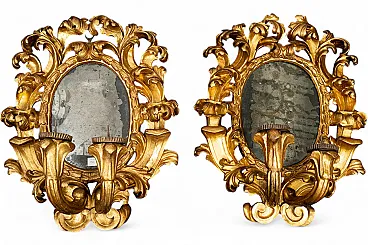 Coppia di Specchiere Barocco Romano in legno dorato, 17th c.