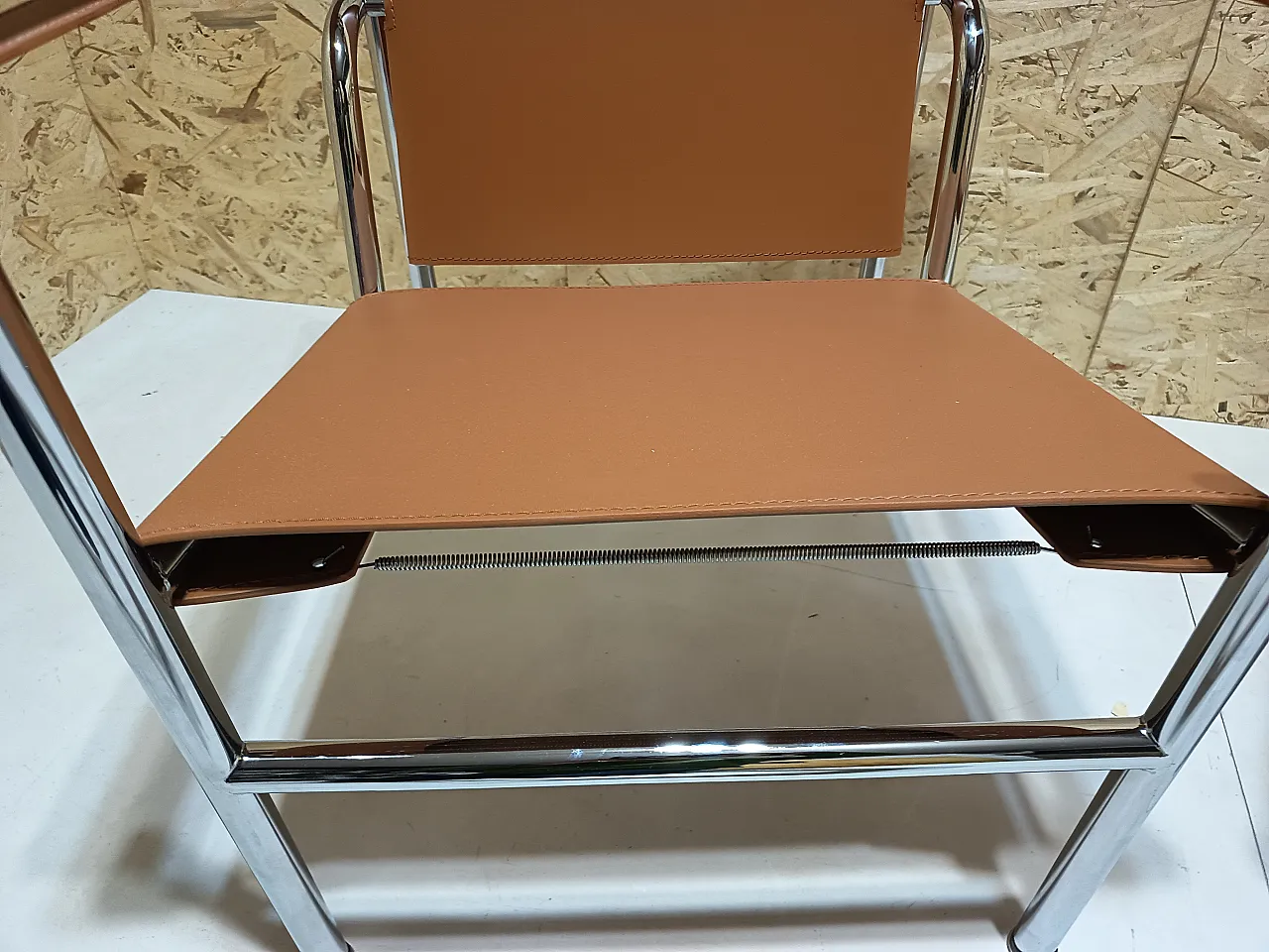 Pair of LC1 armchairs by Alivar in Cognac natural leather, 2000s 15