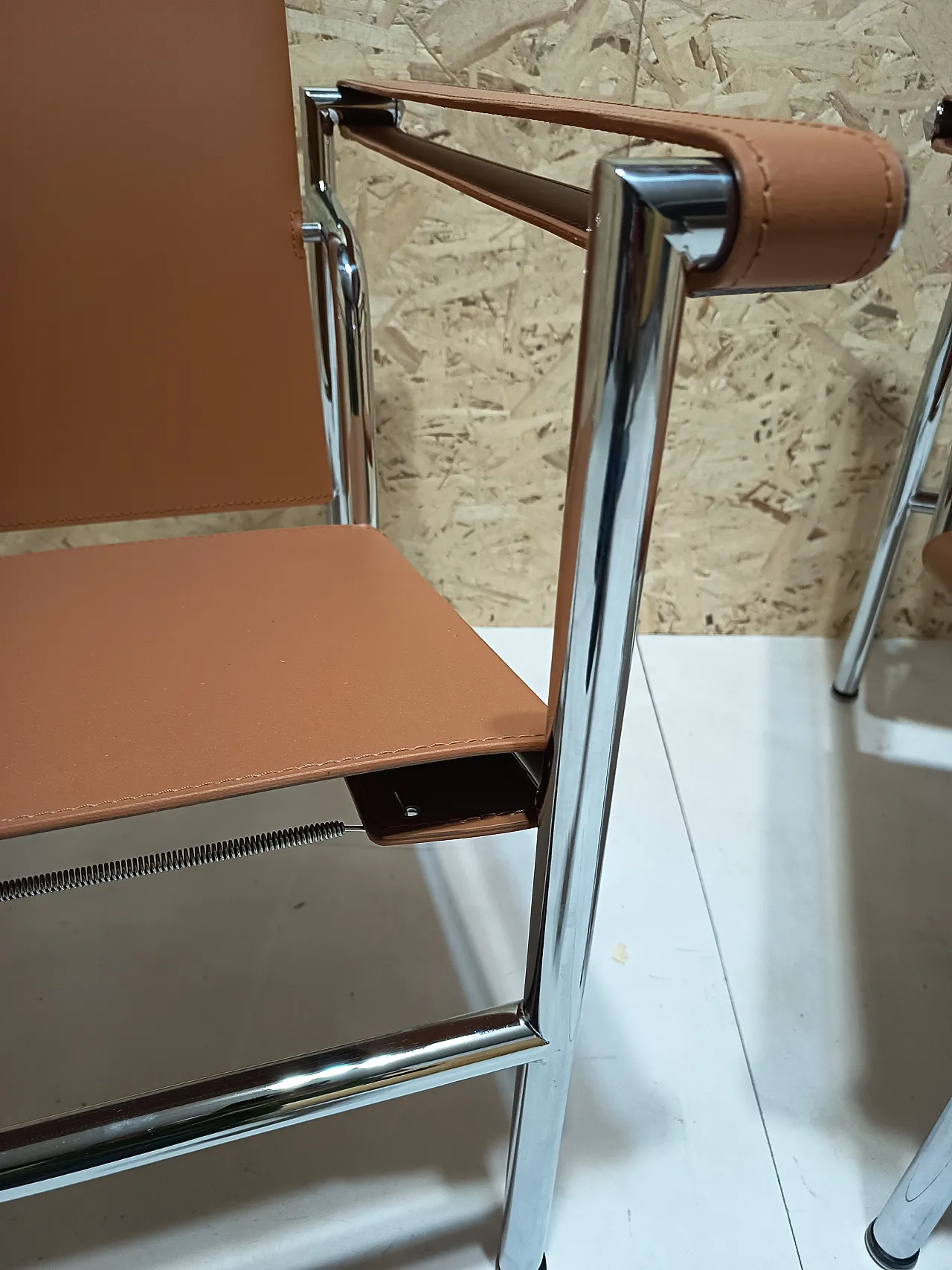 Pair of LC1 armchairs by Alivar in Cognac natural leather, 2000s 17