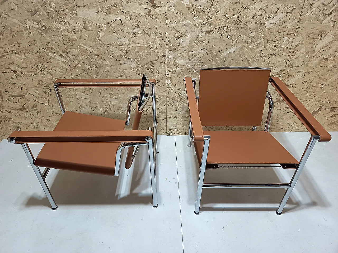Pair of LC1 armchairs by Alivar in Cognac natural leather, 2000s 50