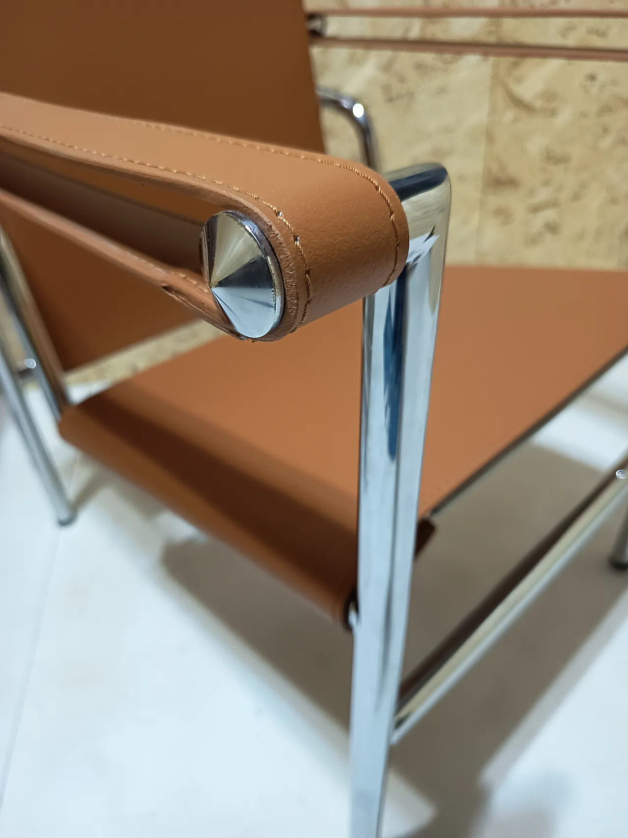 Pair of LC1 armchairs by Alivar in Cognac natural leather, 2000s 60