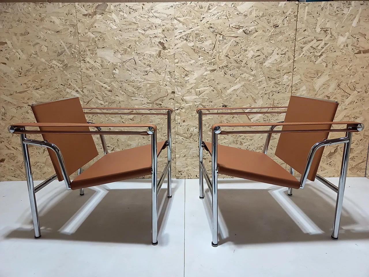 Pair of LC1 armchairs by Alivar in Cognac natural leather, 2000s 76