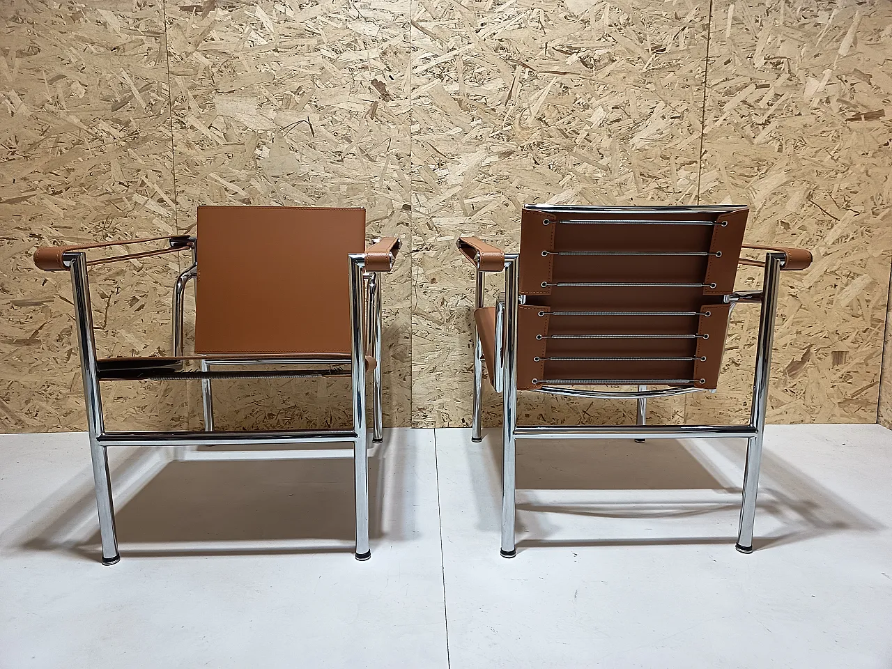 Pair of LC1 armchairs by Alivar in Cognac natural leather, 2000s 77