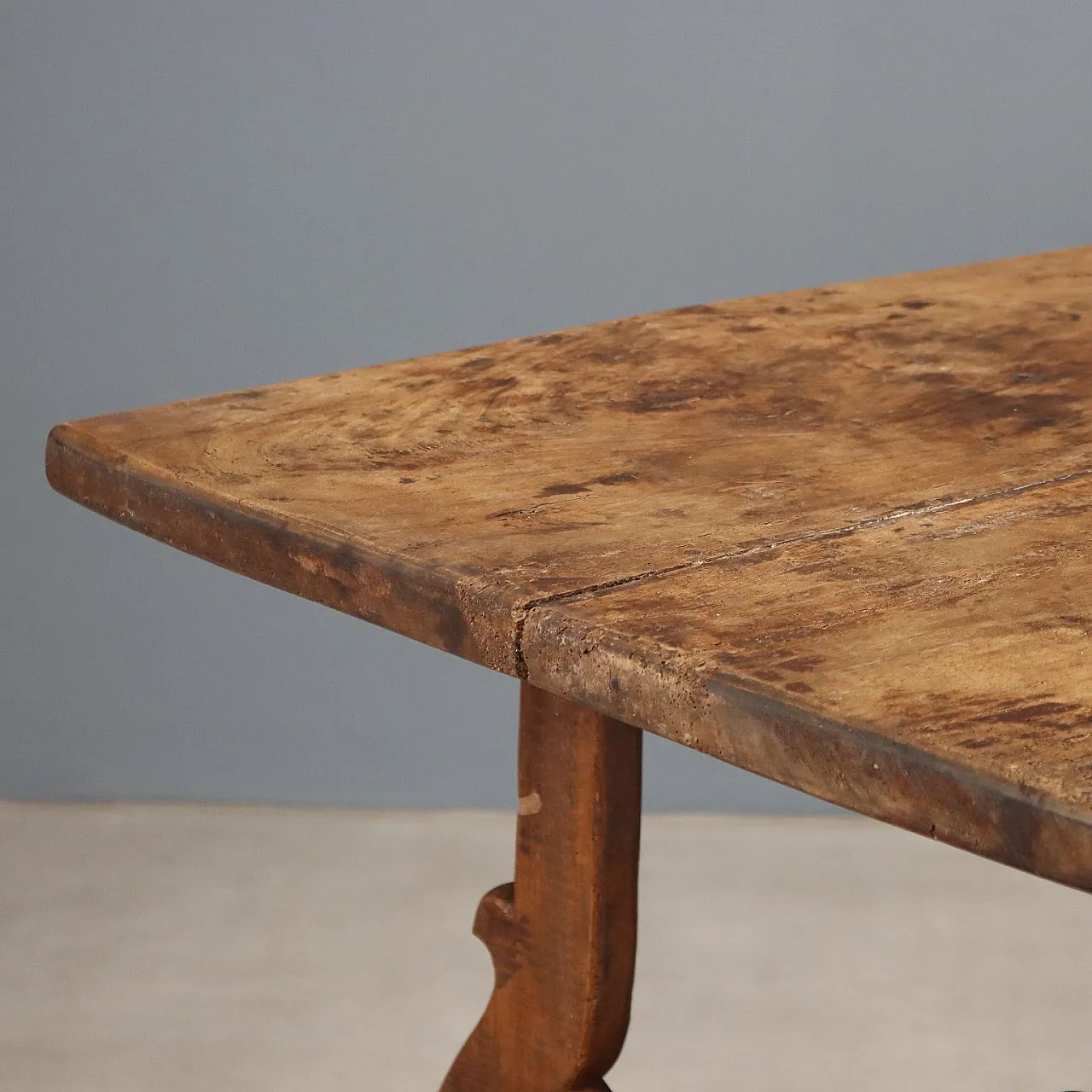 Fratino table in walnut, 20th century 4