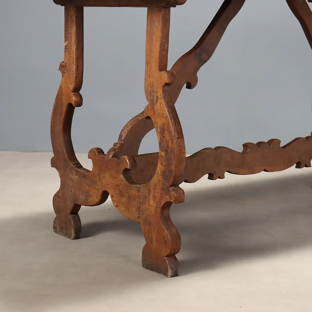 Fratino table in walnut, 20th century 6