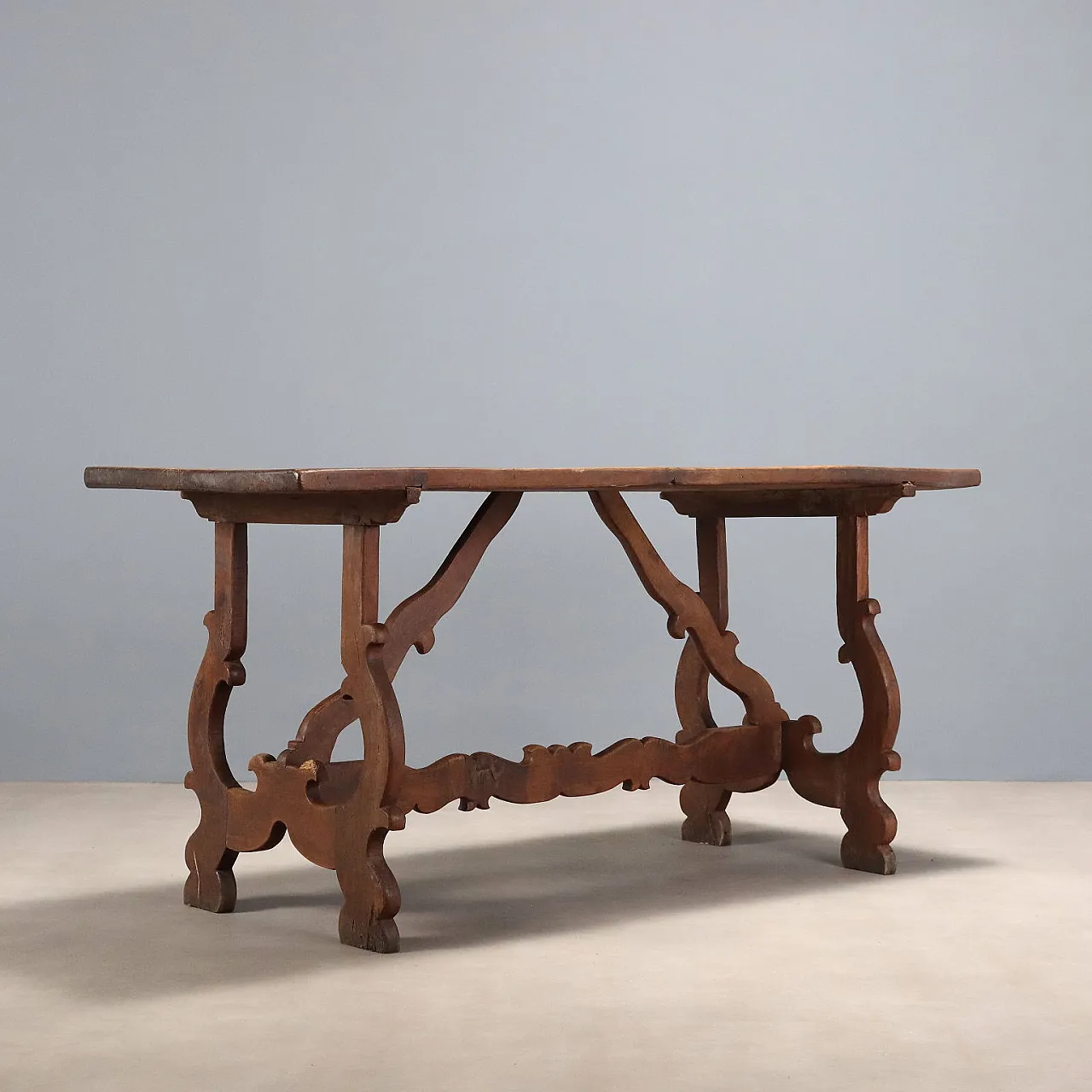 Fratino table in walnut, 20th century 8