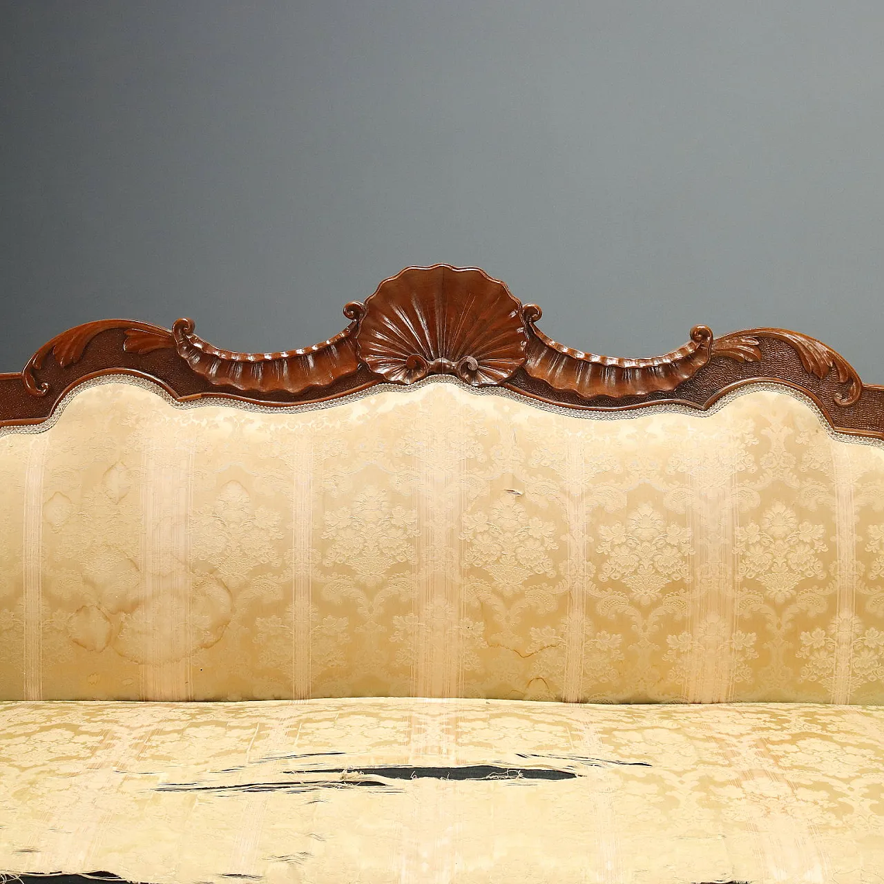 Boat sofa in walnut, 19th century 5