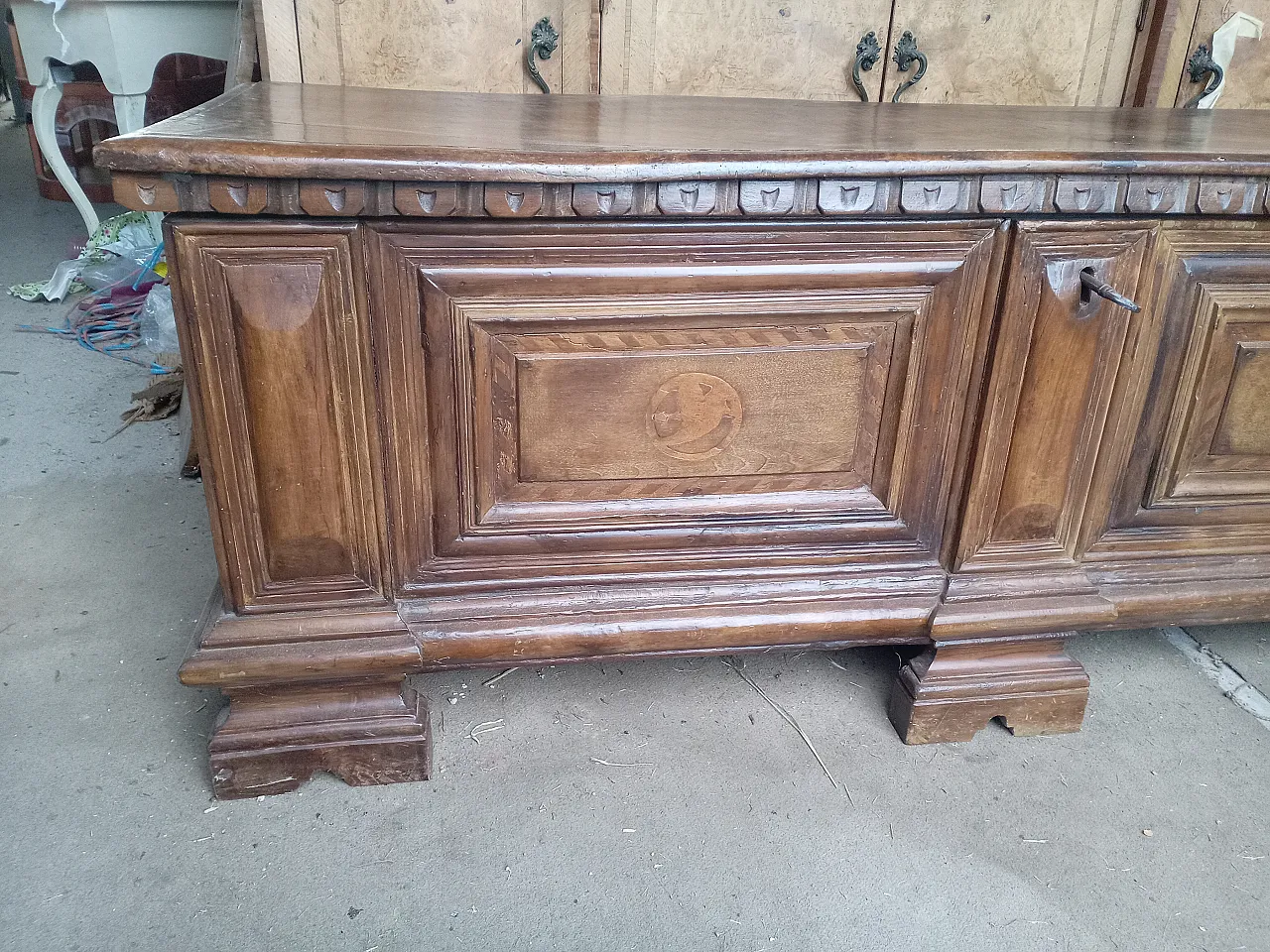 Northern Italian inlaid walnut chest, 17th century 2