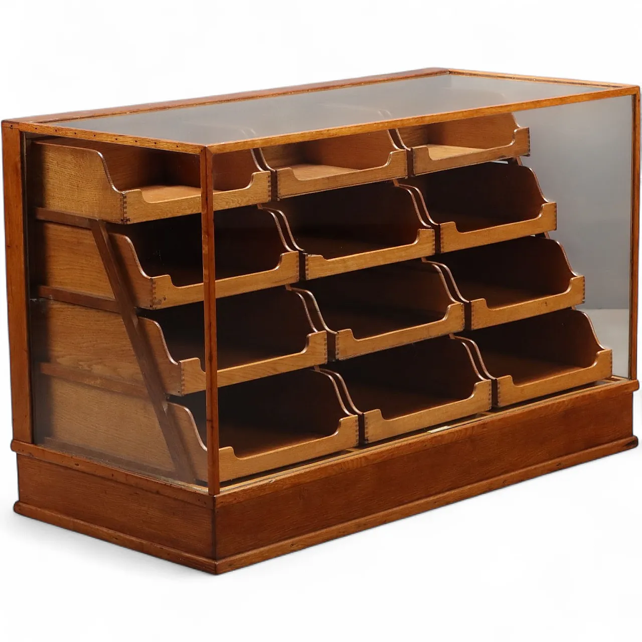 English display cabinet, 1940s 10