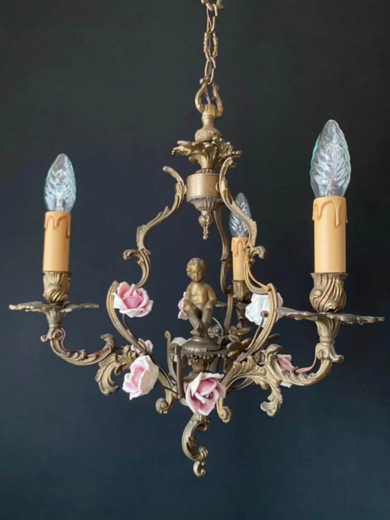 Lampadario in porcellana e ottone, anni '60 1