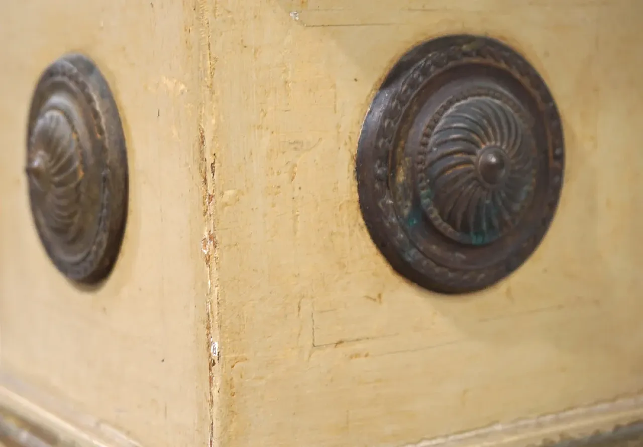 Candeliere scultoreo in legno per chiesa, '800 11