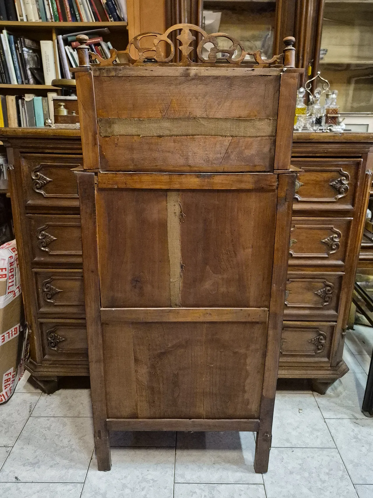 Umbertine display cabinet in walnut wood, late 19th century 4