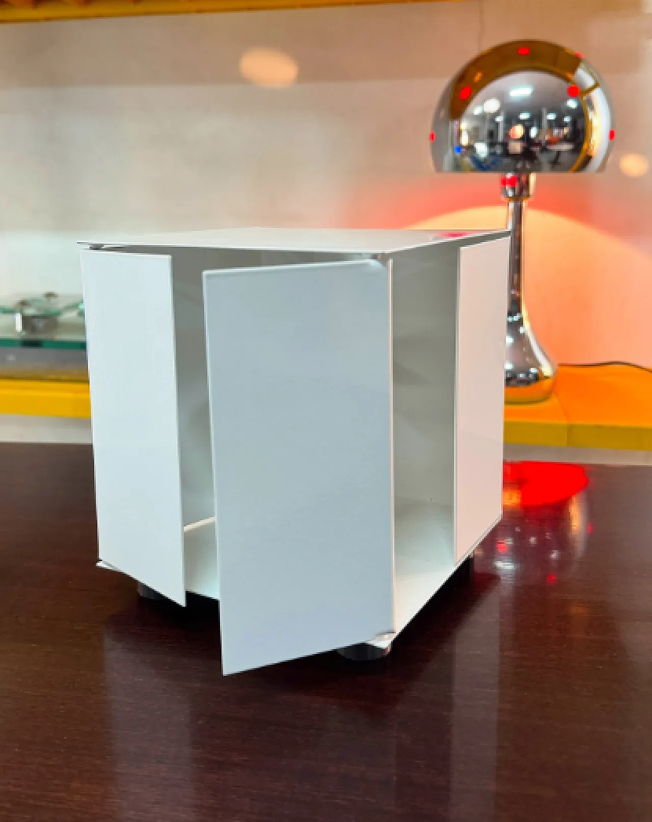 Paolo Tilche 3H superimposable cubic lamp, 1970s 10