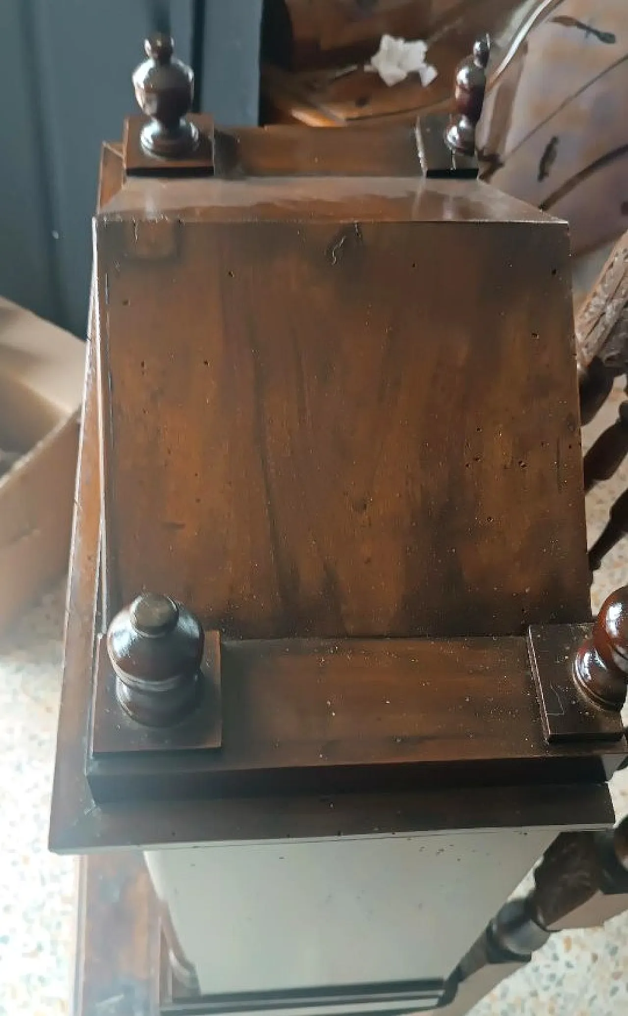 Walnut slide box, 19th century 6