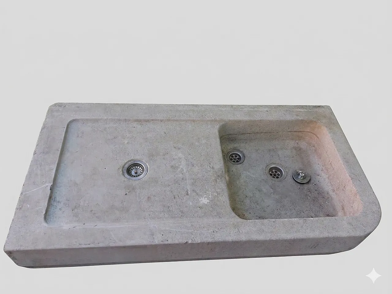 Bucket sink carved into stone from the late 19th century 4