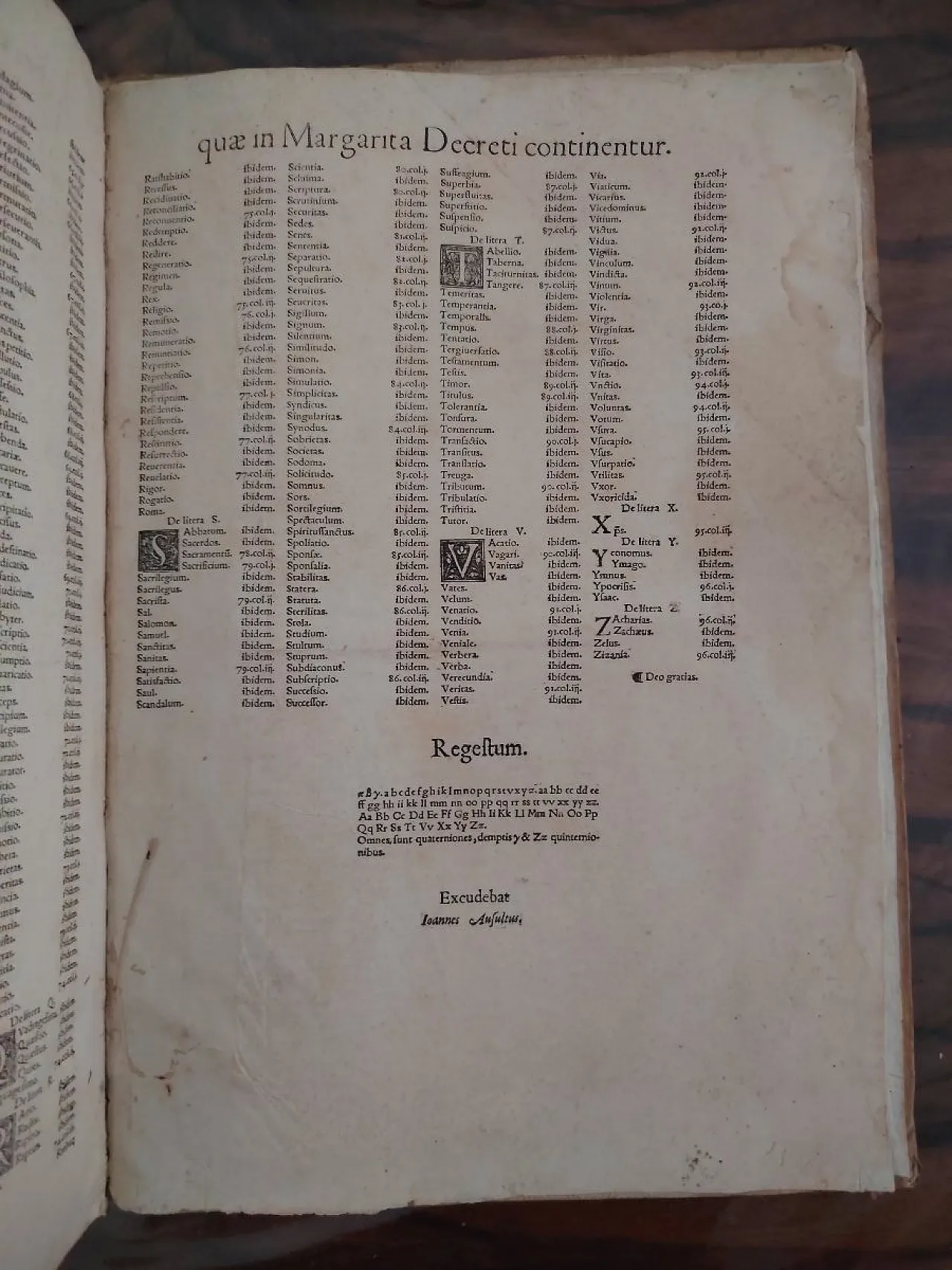 Decretum Divi Gratiani, legal work, 17th century 9
