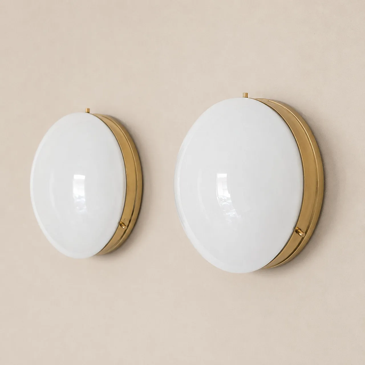 Pair of Stilnovo style opaline glass and brass wall lamps, 70s 7