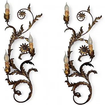 Pair of large Florentine sconces in golden metal, Italy, 1950s