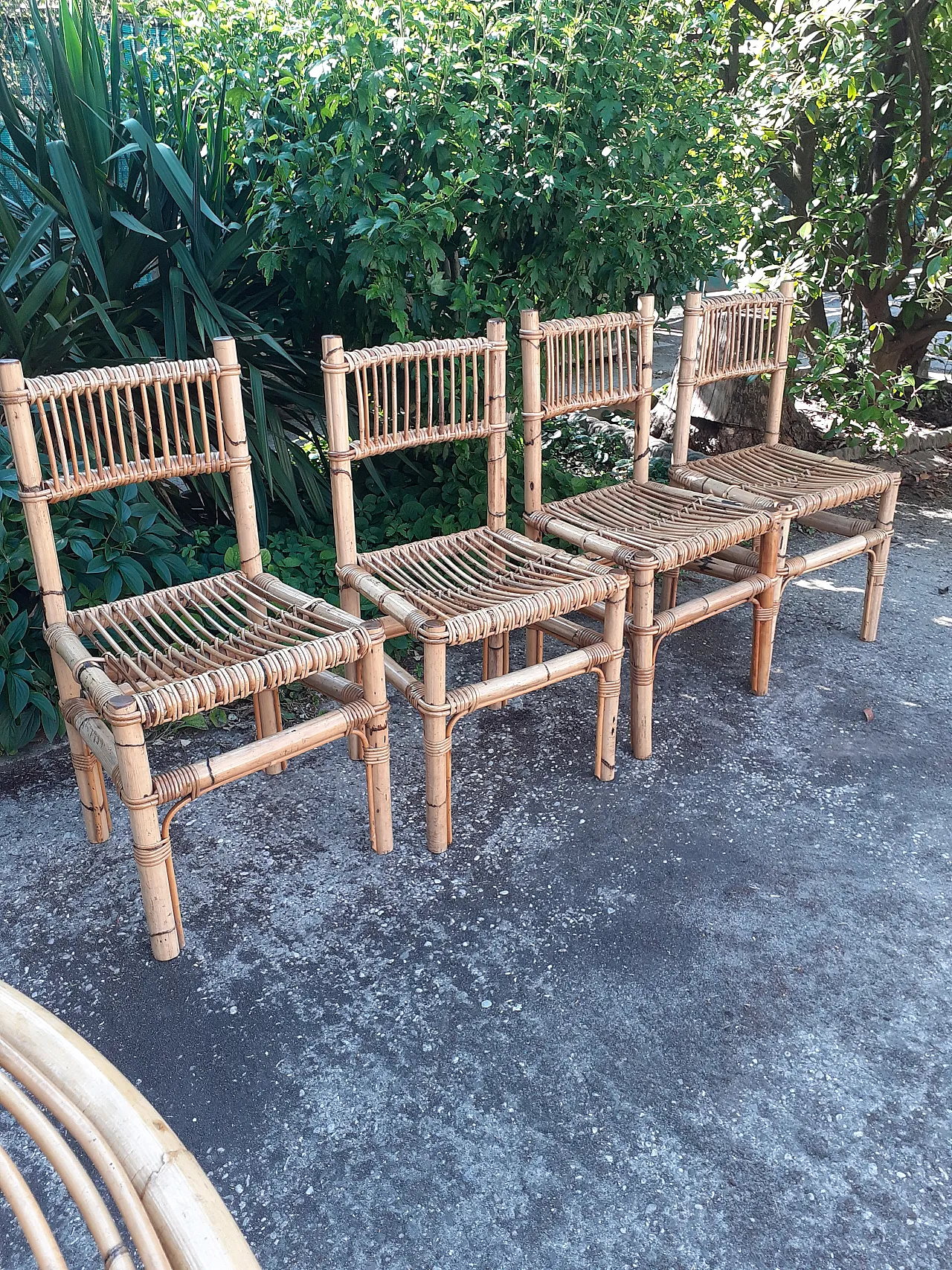 Table with 4 chairs in bamboo, 1970s 8