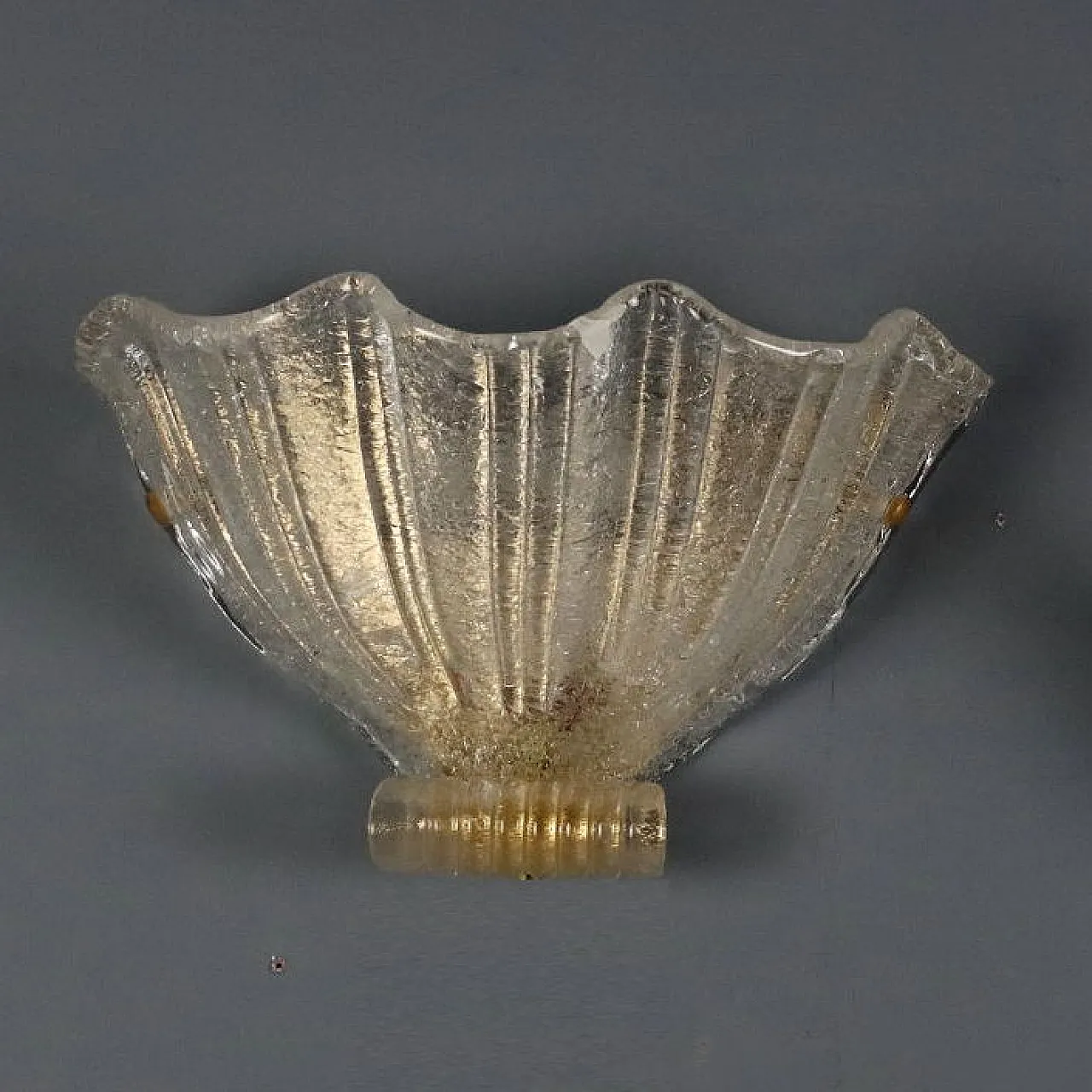 Shell shaped applique in Murano glass, 20th century 4
