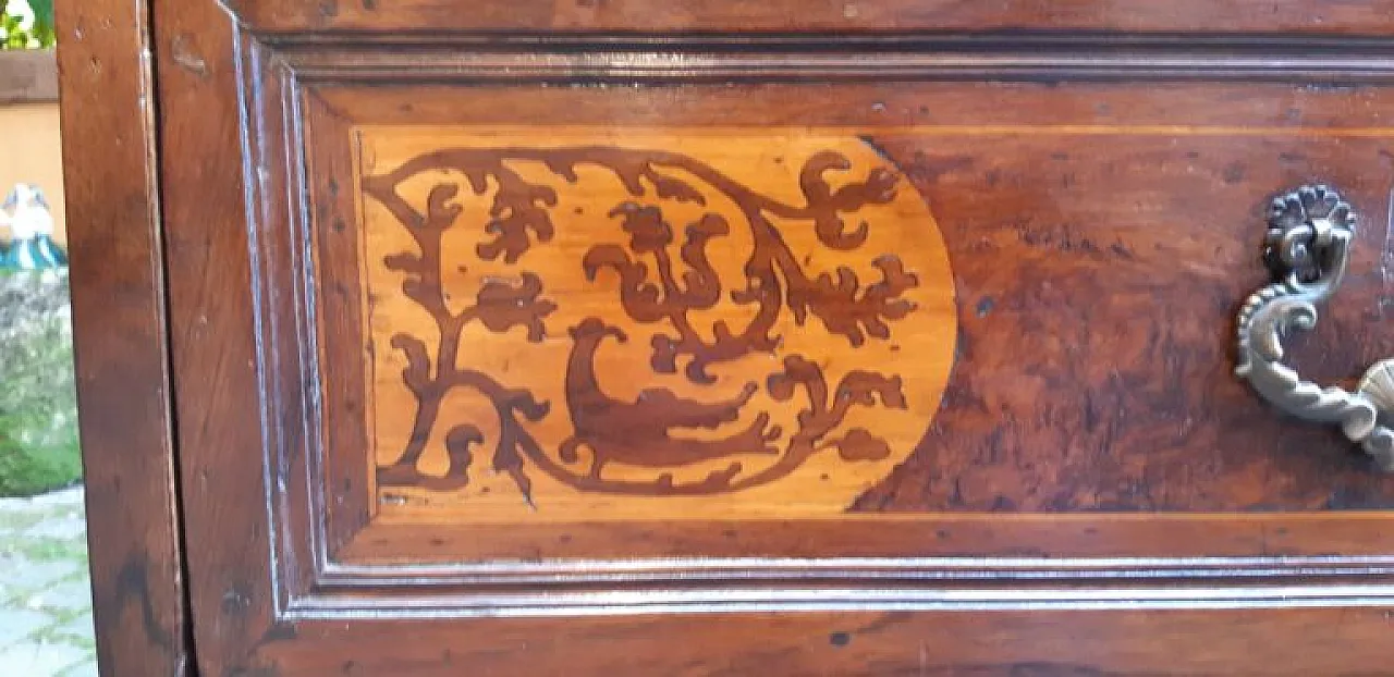 Canterano in legno di noce intarsiato, '600 10