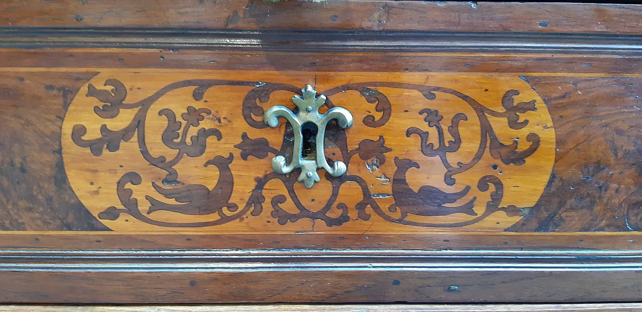 Canterano in legno di noce intarsiato, '600 11