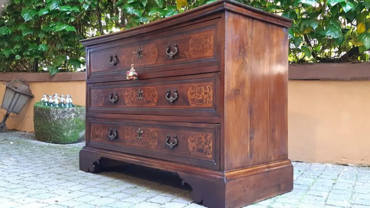 Canterano in legno di noce intarsiato, '600 12