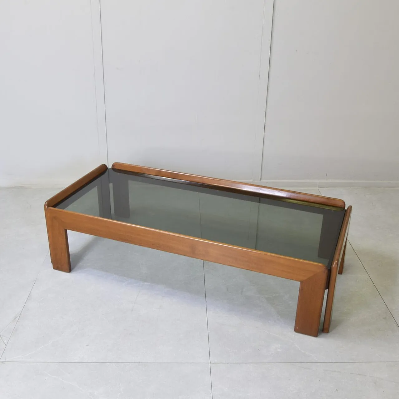 Walnut and glass table by Afra and Tobia Scarpa for Cassina, 1960s 3