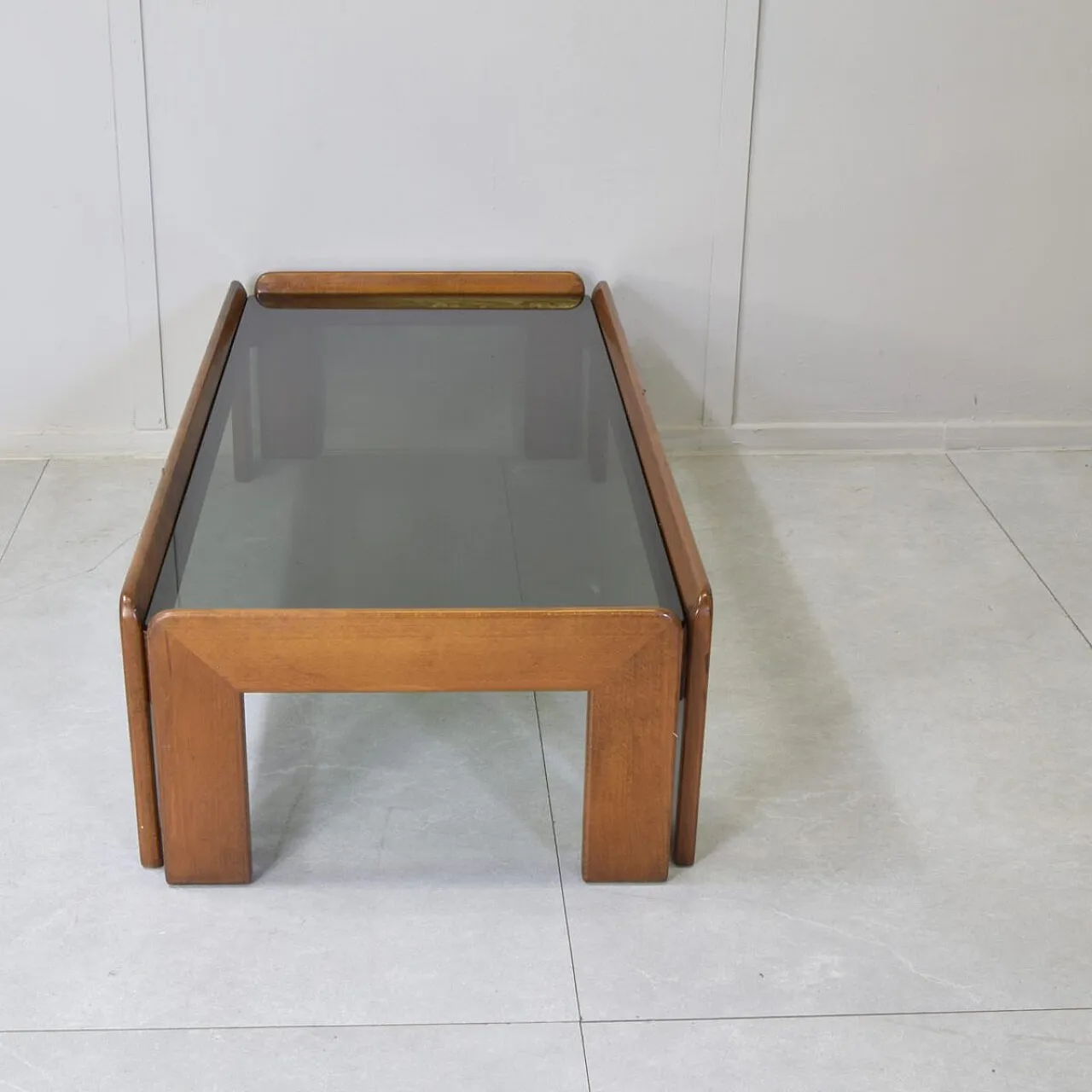 Walnut and glass table by Afra and Tobia Scarpa for Cassina, 1960s 6