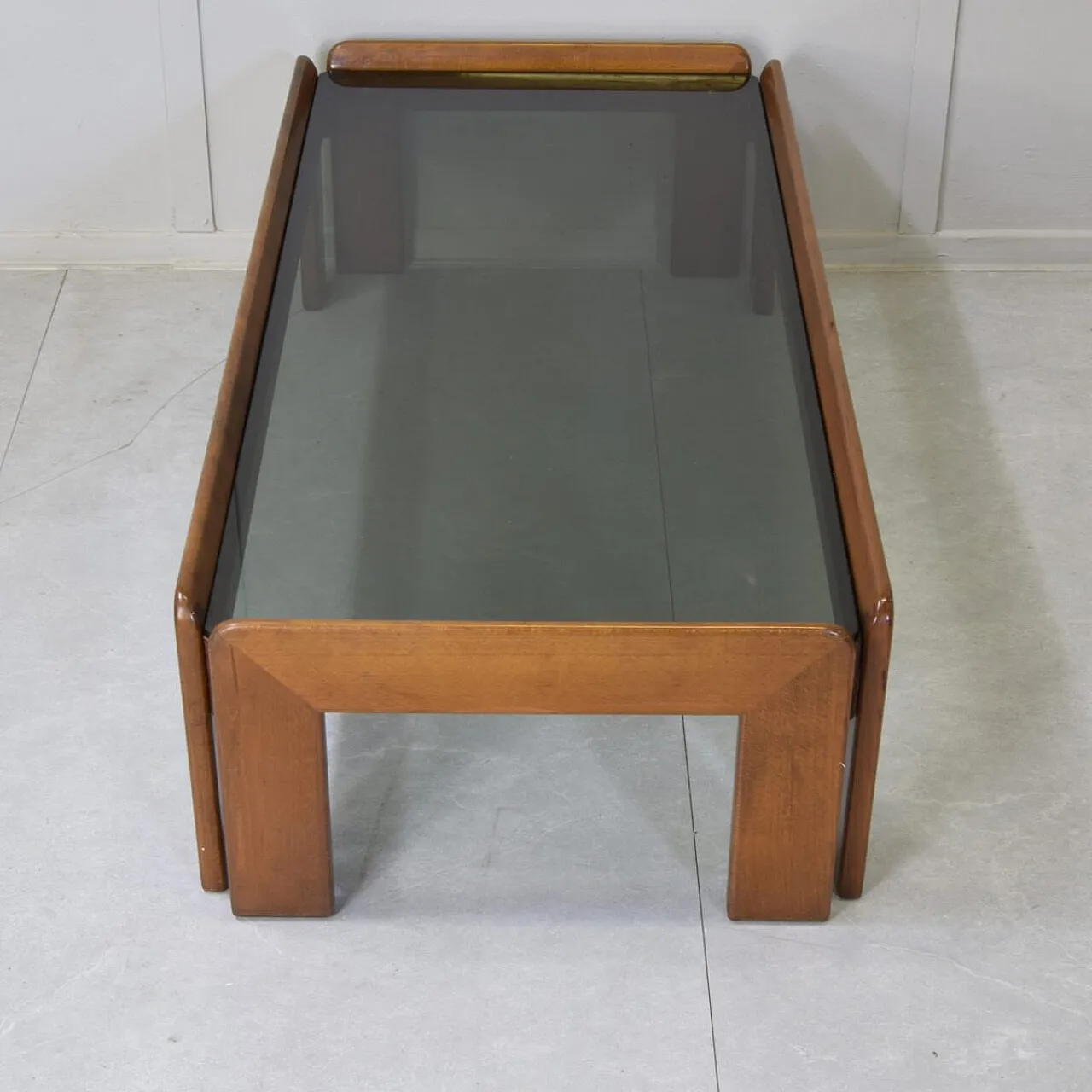 Walnut and glass table by Afra and Tobia Scarpa for Cassina, 1960s 7